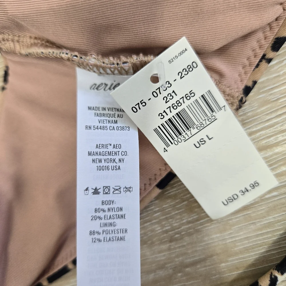 📢⏳️LAST CALL! Aerie Brown and Black Bikini Top